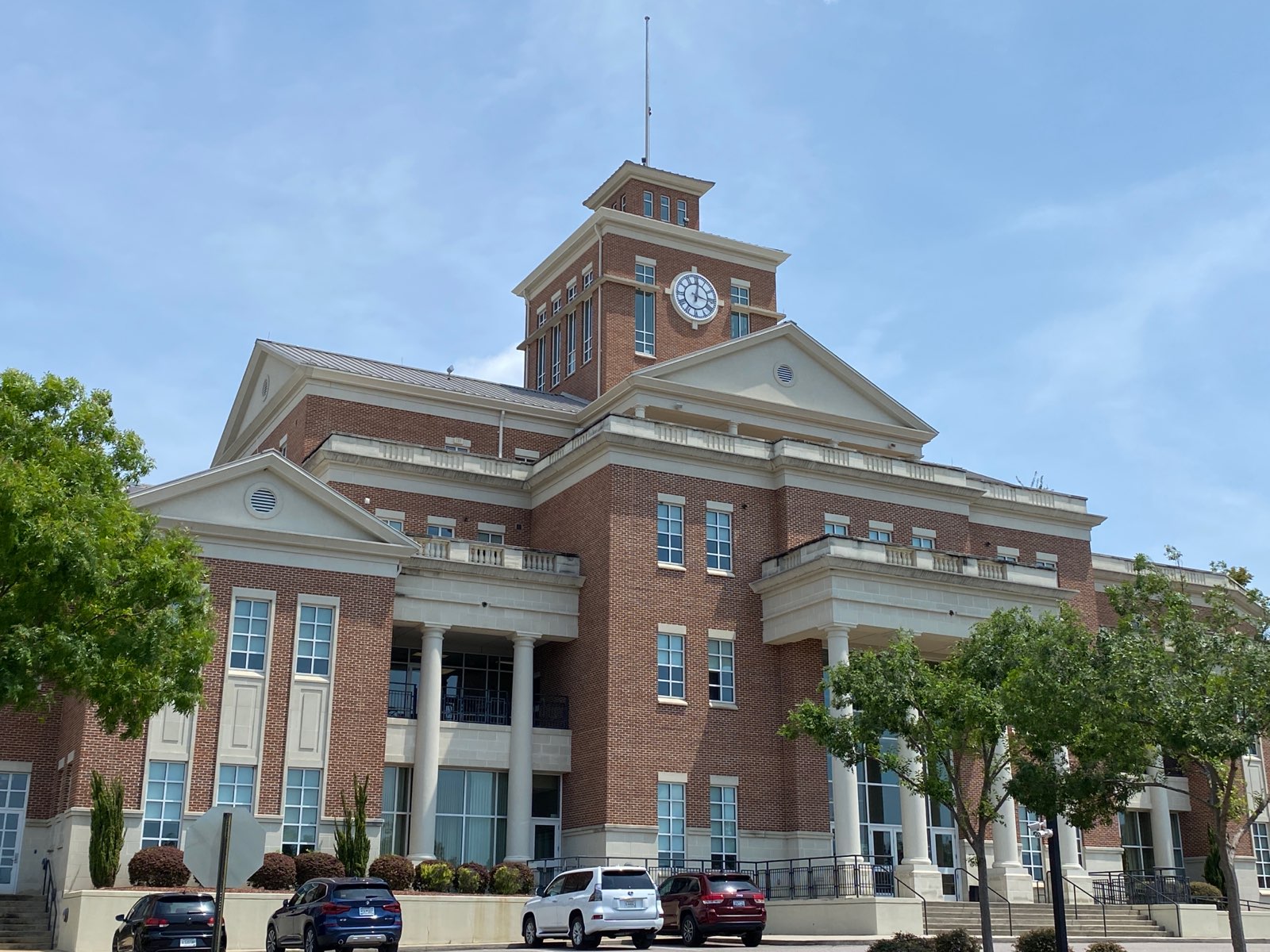 Plans for floating boat dock shown to North Augusta council members
