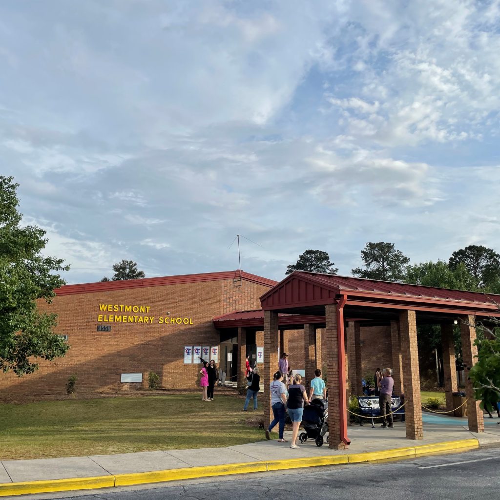 Westmont Elementary School commemorates 50 years and looks to new